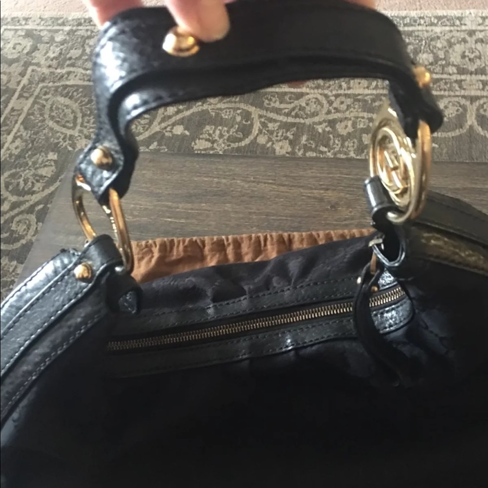 Gucci Handbag - Picture 7 of 7